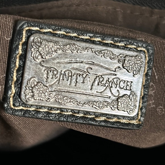 New Trinity Ranch by Montana West Tooled Pebbled Leather Studded Shoulder Bag - Picture 14 of 15